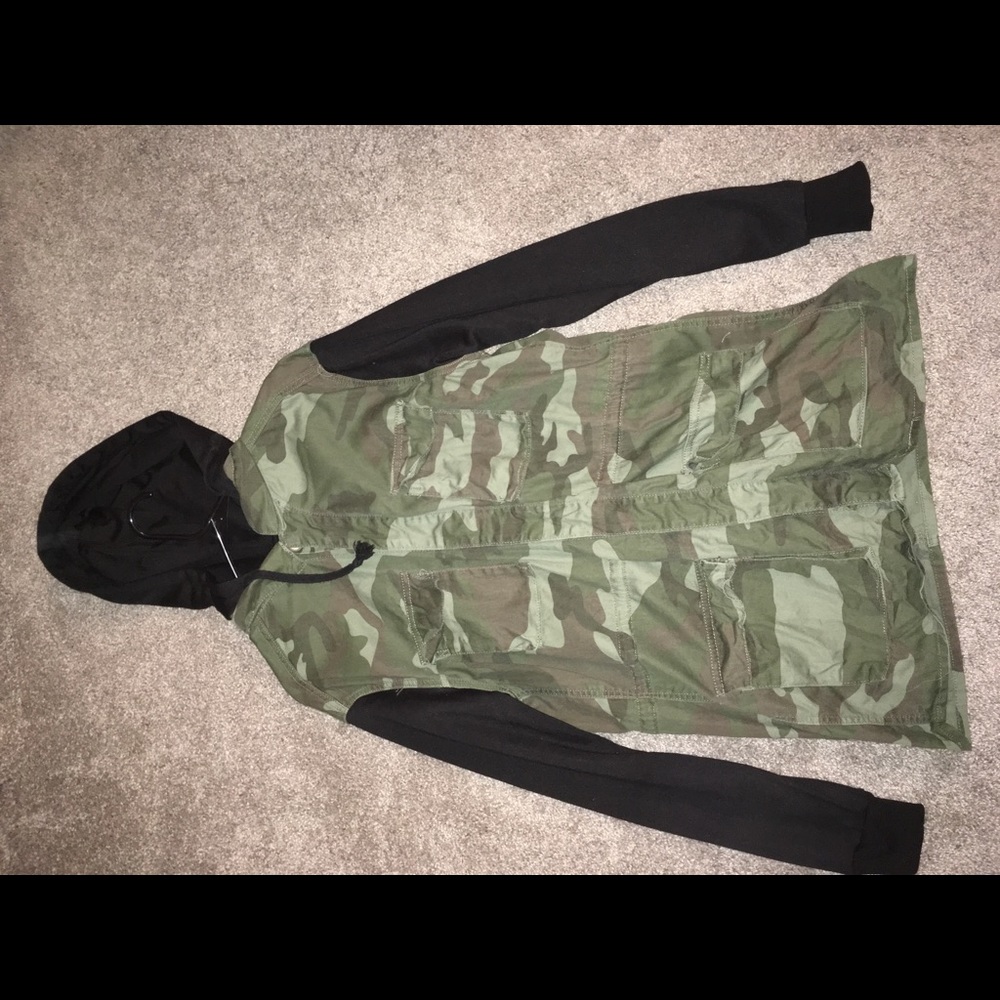 Green camo utility jacket